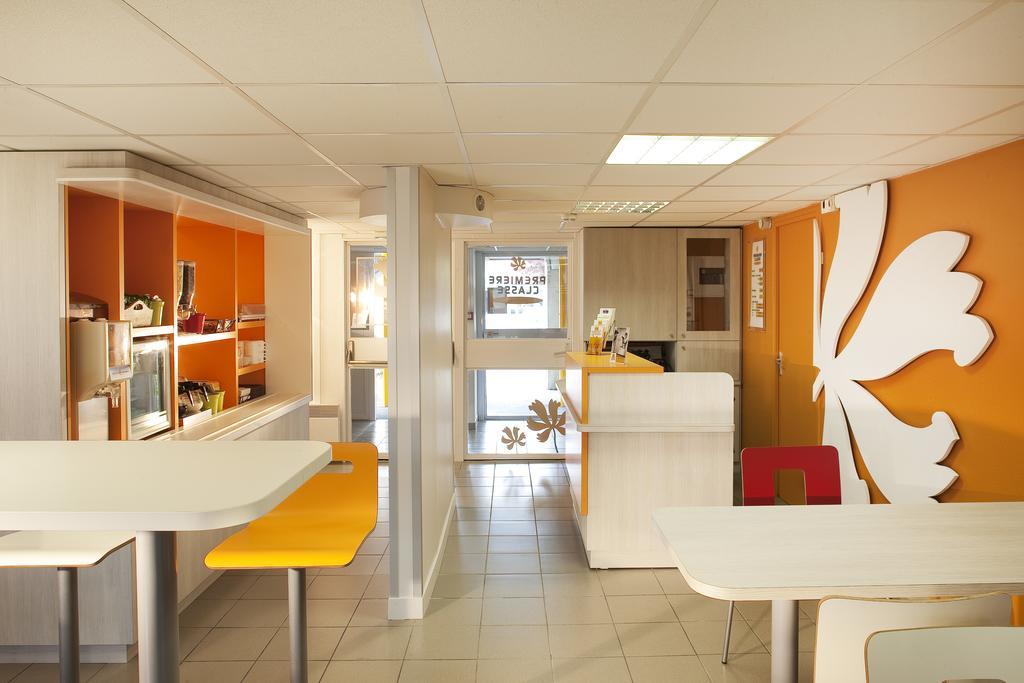 Premiere Classe Versailles - Saint Cyr L'Ecole Exteriör bild