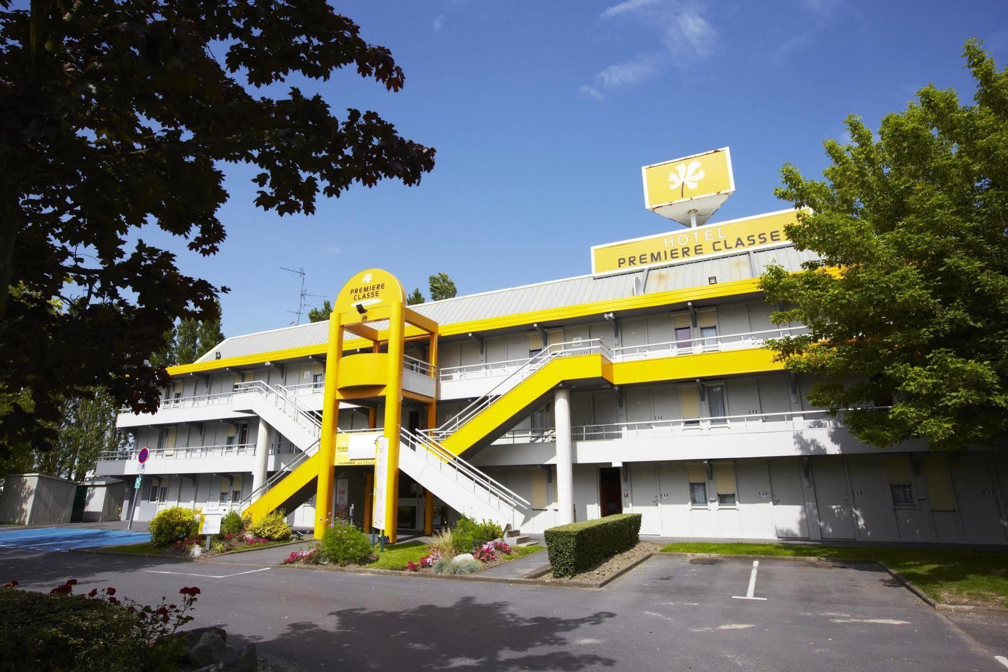 Premiere Classe Versailles - Saint Cyr L'Ecole Exteriör bild